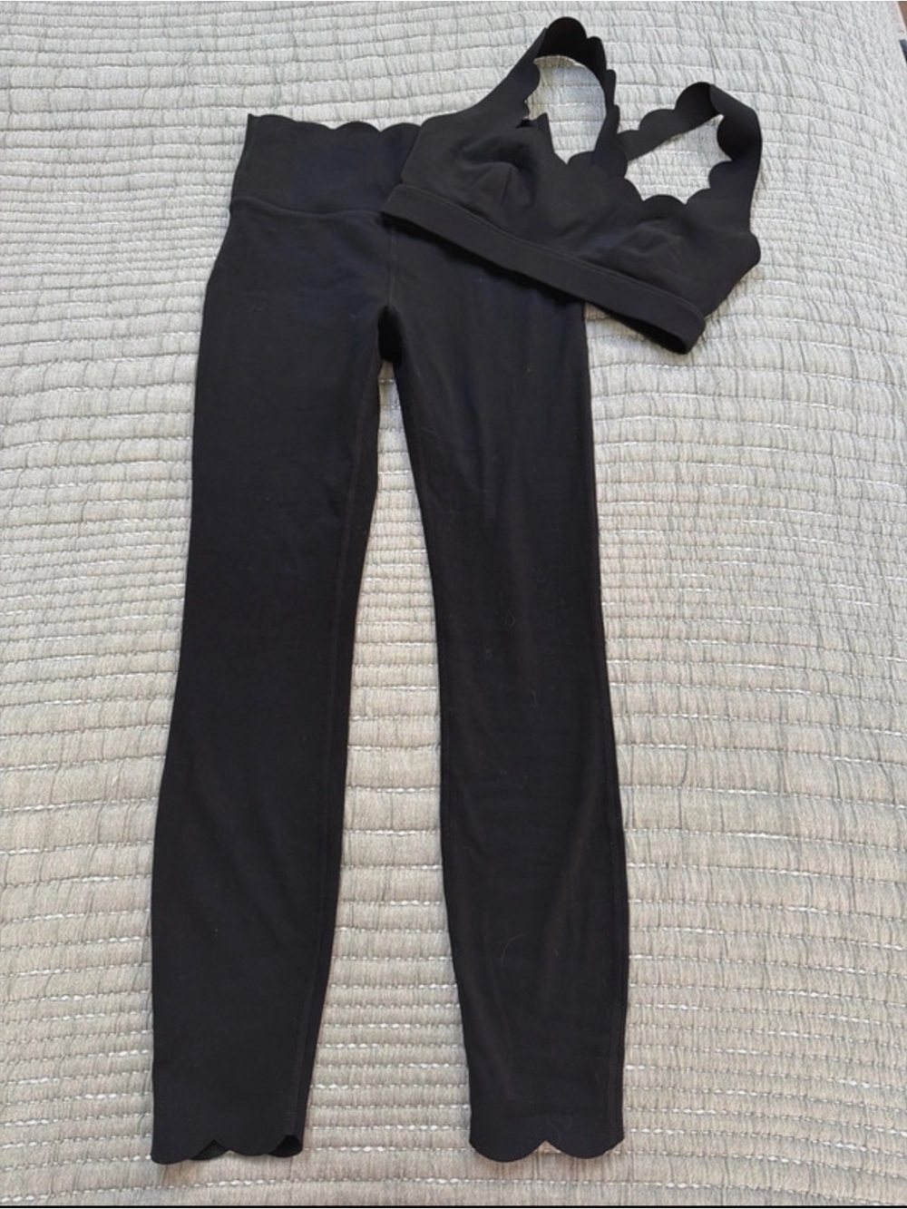 Wiskii Scallop-Edge Black Leggings with Matching Bralette